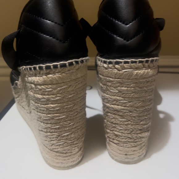 Gucci like new - Picture 2 of 3